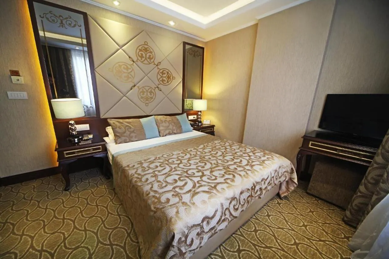 The Parma Hotel Downtown Istanbul 4*,