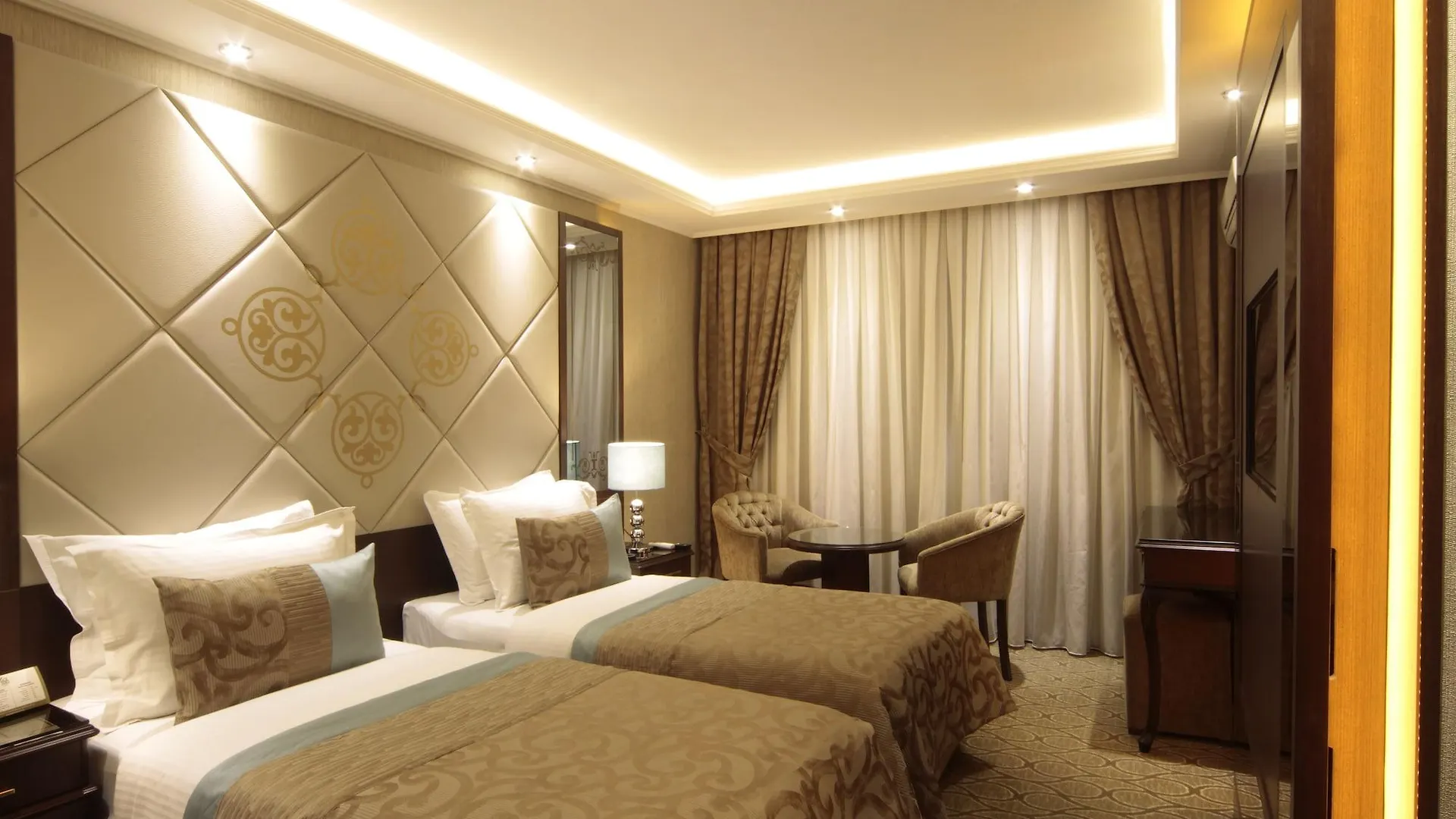 The Parma Hotel Downtown Istanbul 4*,